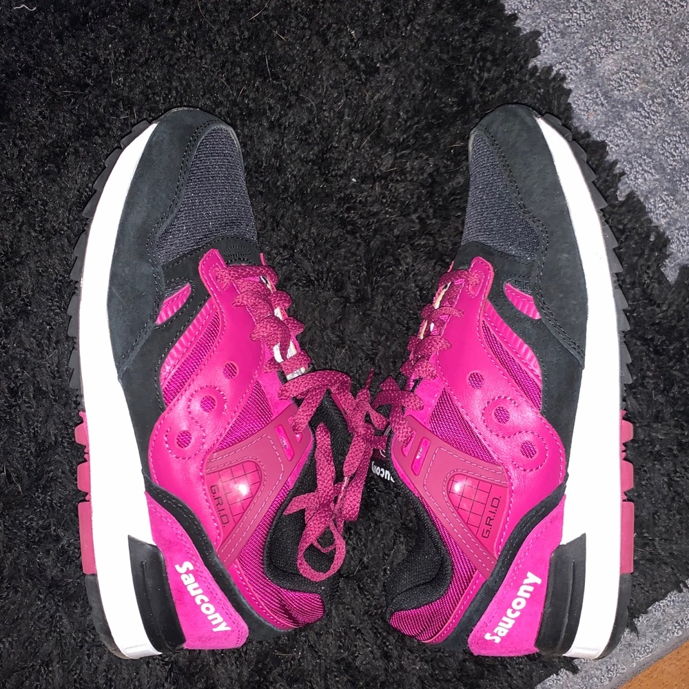 Saucony grid sneakers